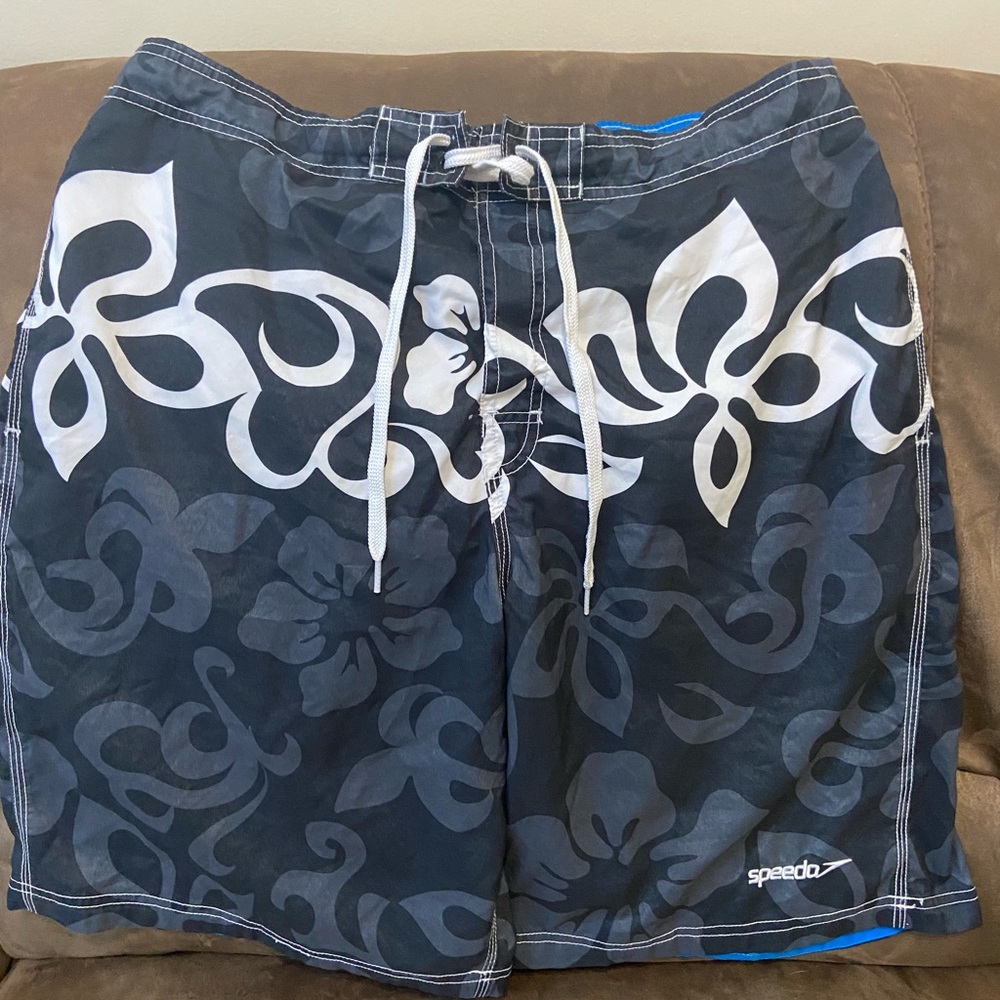 Speedo lined swimming trunks; Black and White; Pockets; Drawstring; XL